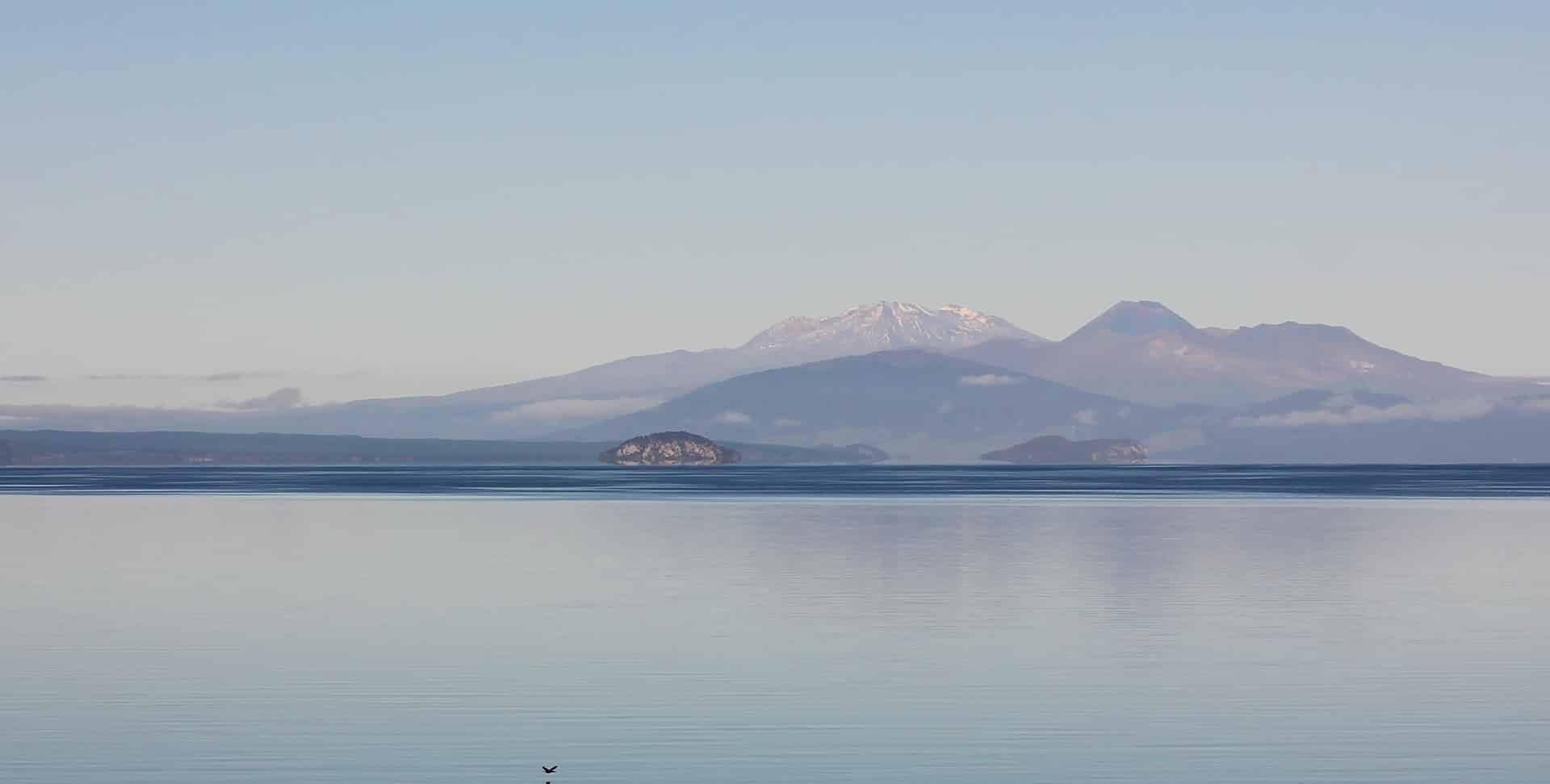 Taupo Electrical Lake Mountains